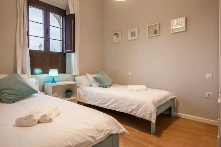 Central Apartment In Sevilla Kültér fotó